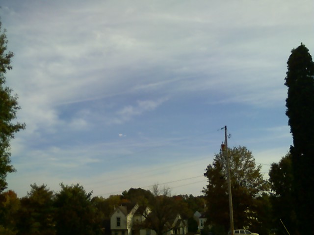 Perfectly clear sunny day - heavy chemspraying - false clouds form - become grey faux 'rain' clouds near surface :: 16 oct 2012